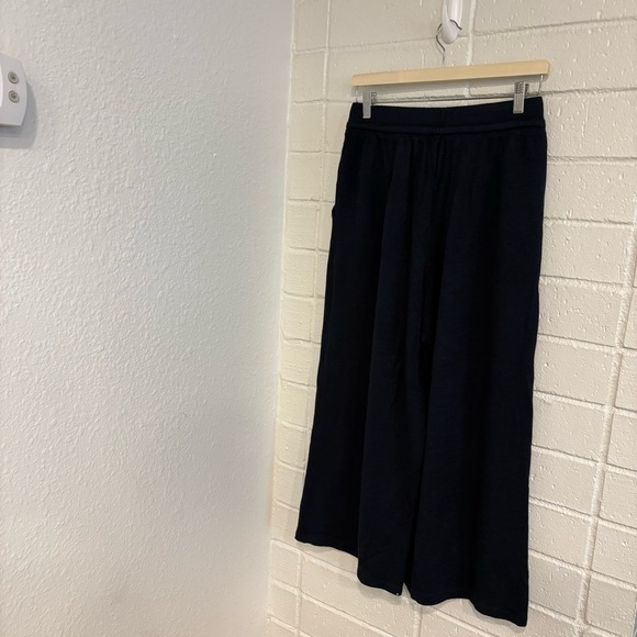 Anthropologie daily practice navy blue cropped soft pants - Picture 4 of 6